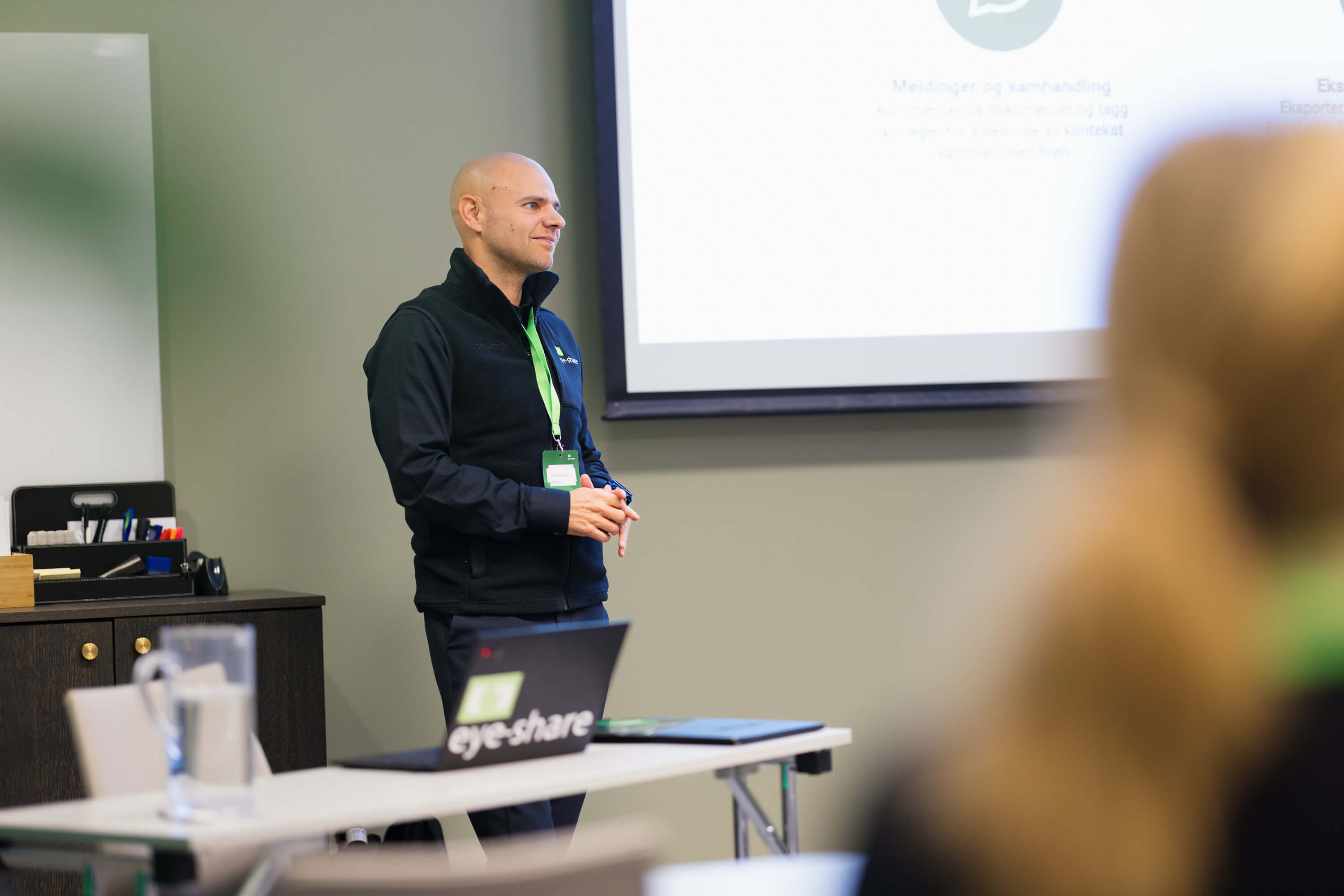 Anders Storhaug presenting at eye-share User Conference 2025