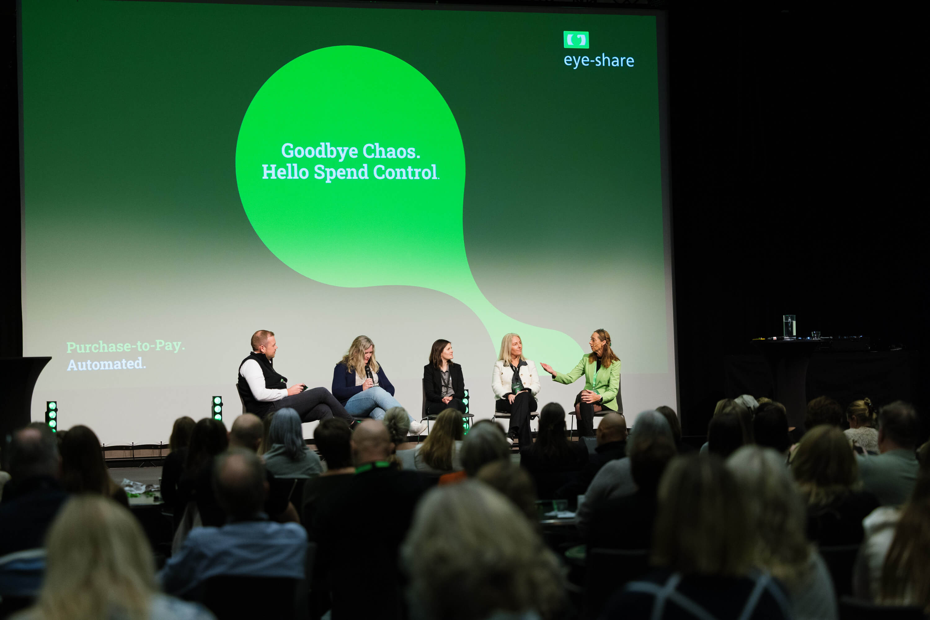 Sofa talks on stage at eye-share User Conference 2025